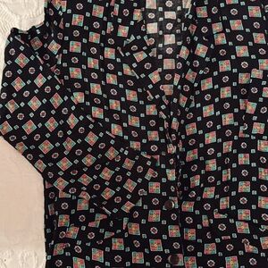 Avon Black and Pink 3/4 Sleeve Buttoned Blouse